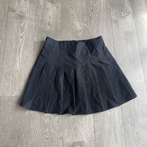 Nylon black pleated skirt